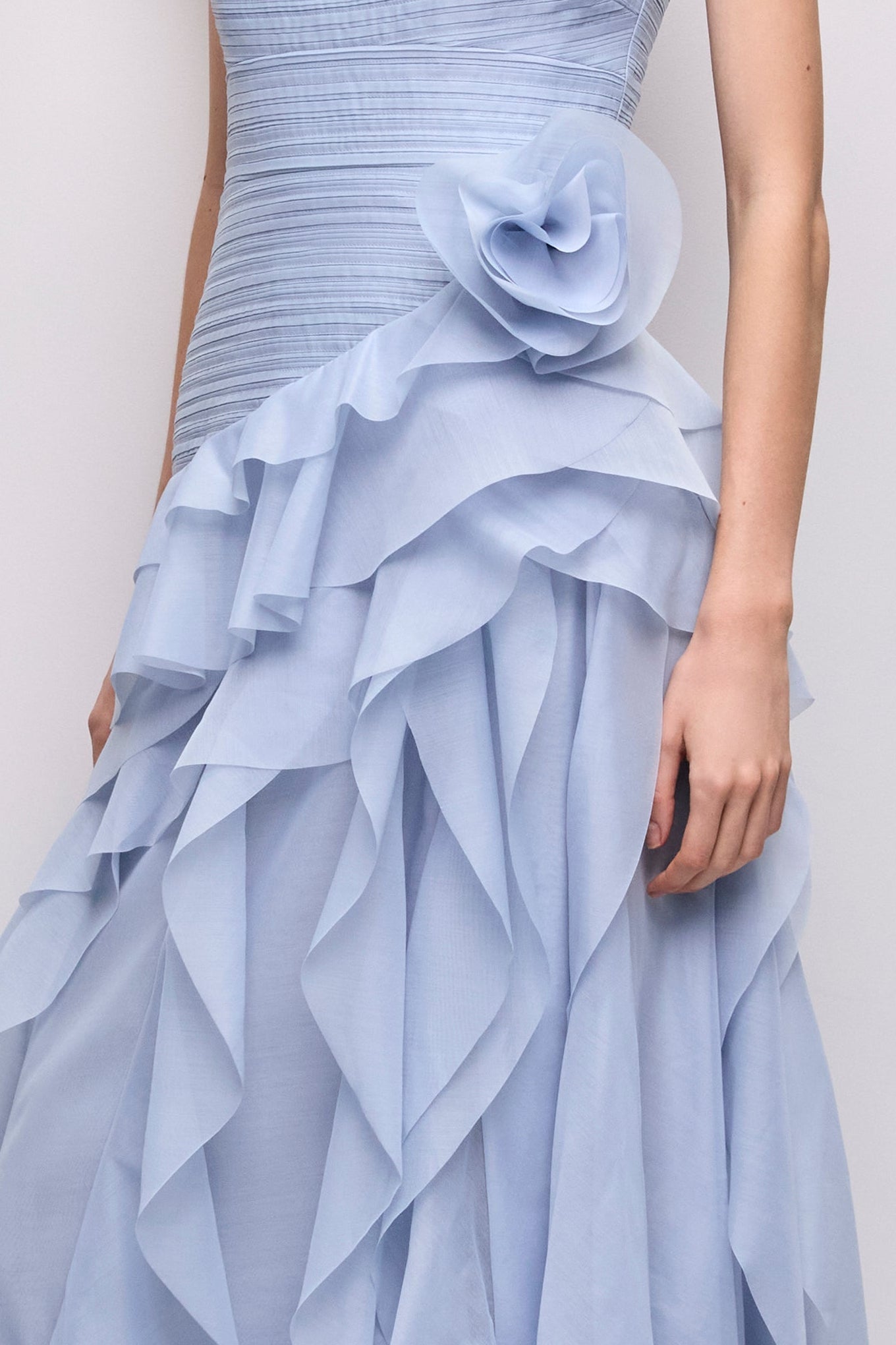 
<img src="https://www.beryn-boutique.com/" 
       alt="Elegant Formal Evening Gown   Maxi Dress" 
       loading="lazy" />