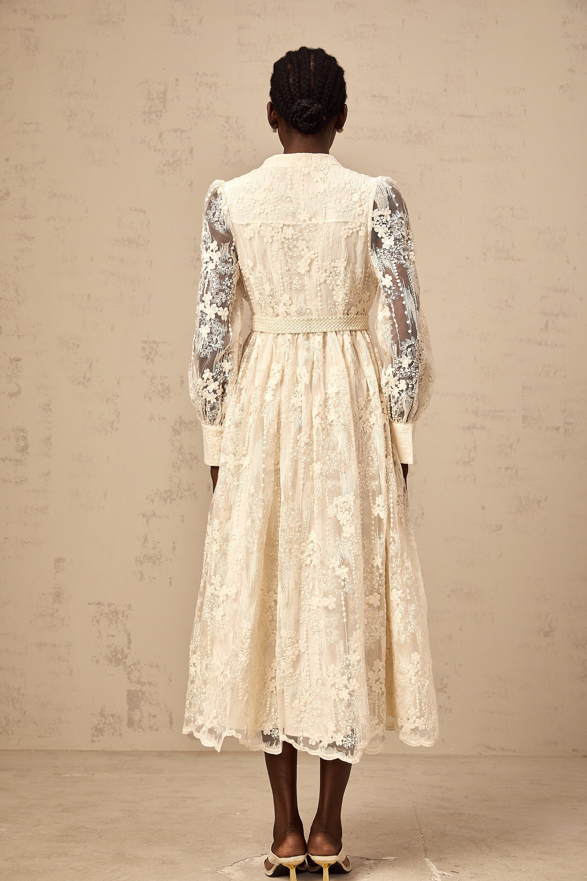 <img src="https://www.beryn-boutique.com/" 
       alt="Heavy Beads Embroidery Maxi Dress" 
       loading="lazy" />
