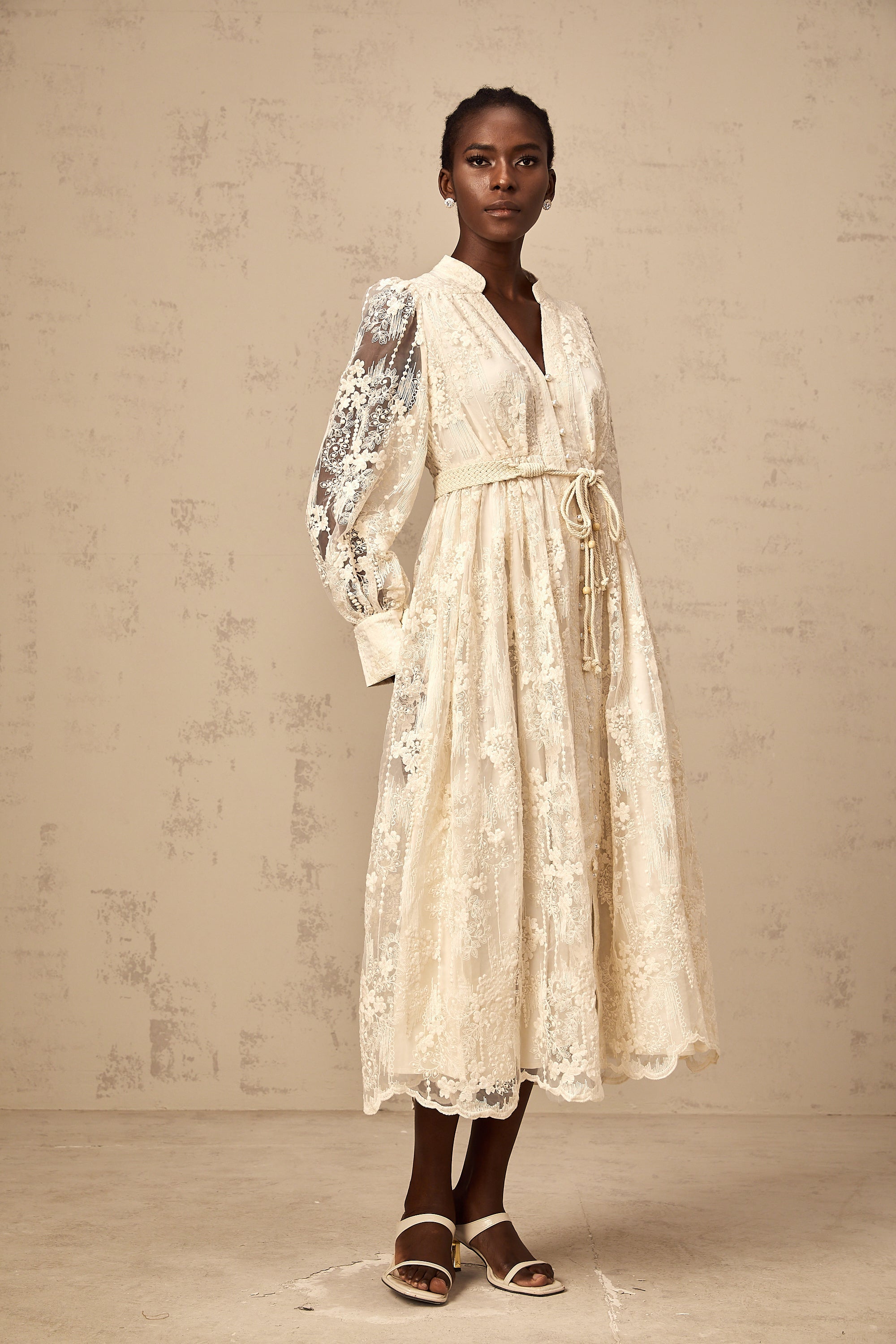 <img src="https://www.beryn-boutique.com/" 
       alt="Heavy Beads Embroidery Maxi Dress" 
       loading="lazy" />