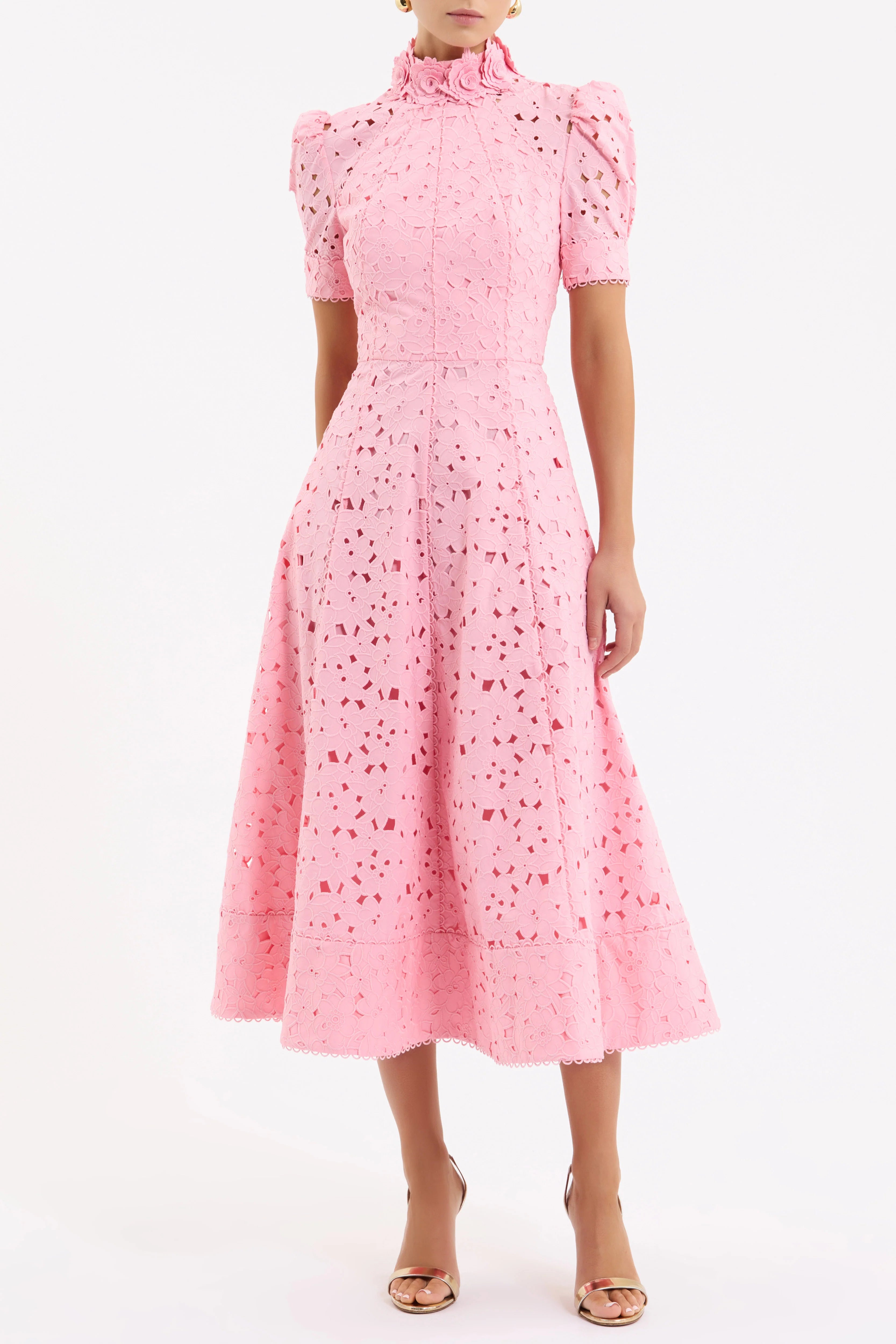 <a href="https://beryn-boutique.com/dress">
<img src="xxx.jpg" alt=<"Elegant Maxi Dress for Women | Casual to Formal All-Occasion Wear">
</a>
