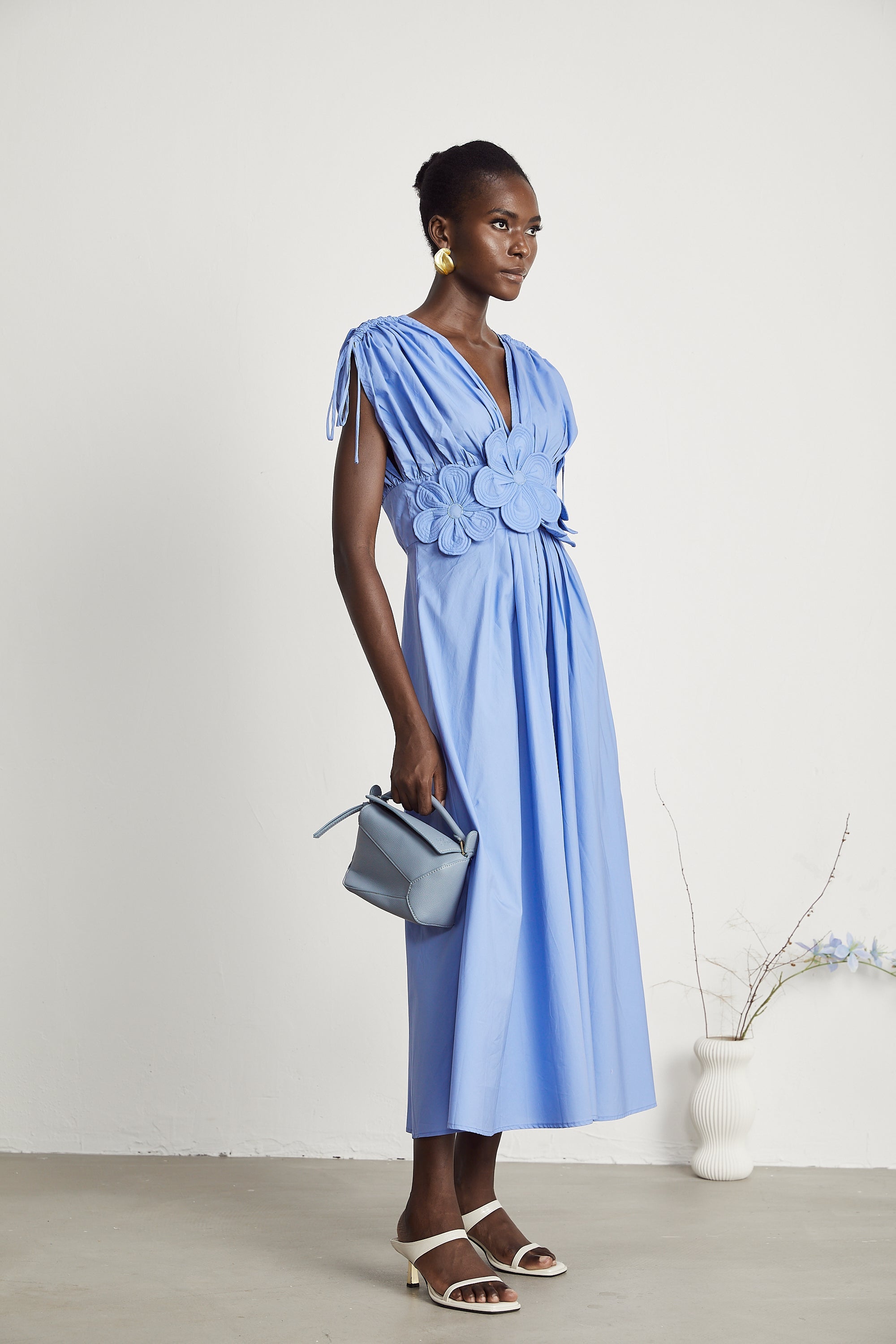 <img src="https://www.beryn-boutique.com/" 
       alt="Luxury Elegant 3D Floral Maxi Dress" 
       loading="lazy" />