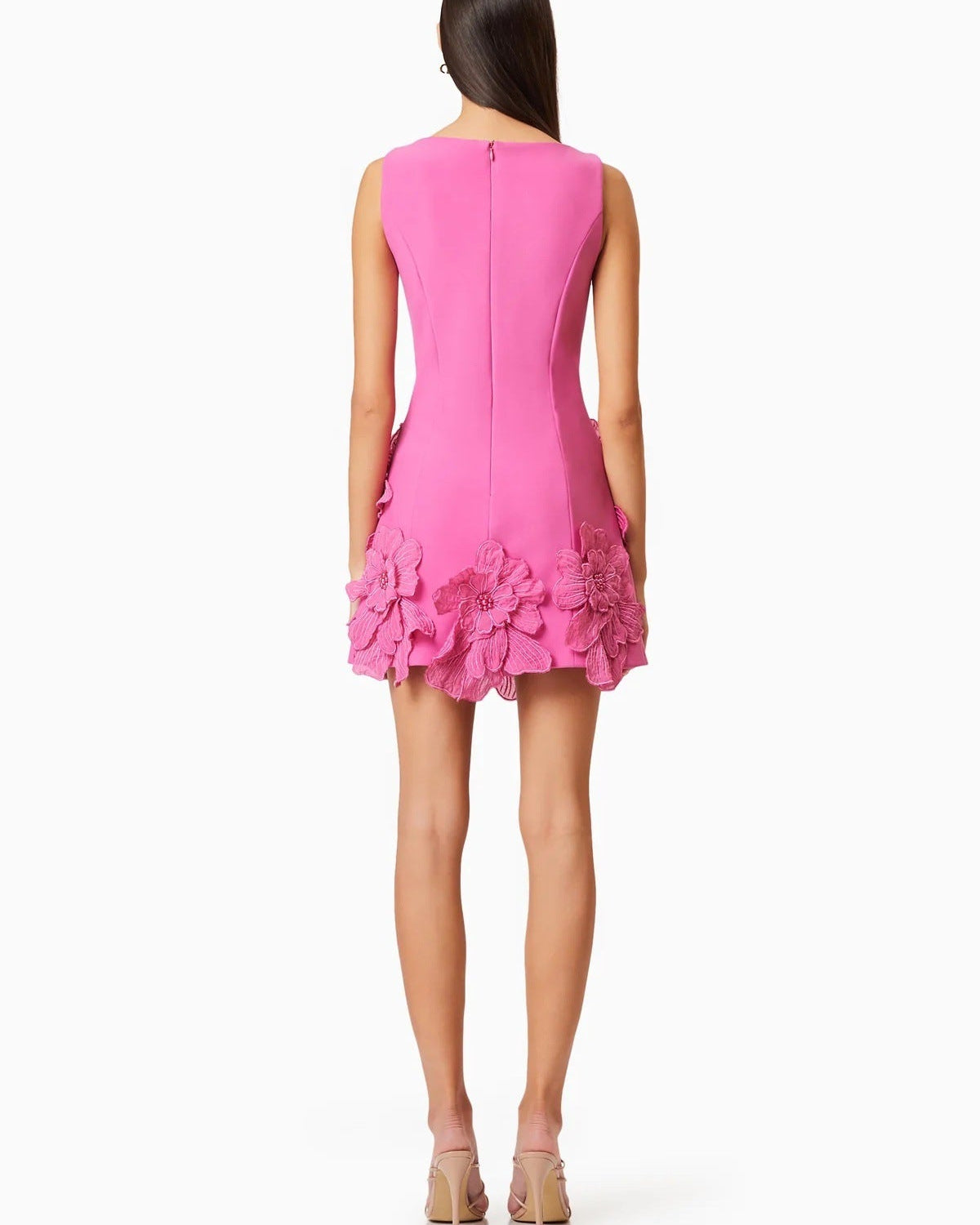 <img src="https://www.beryn-boutique.com/" 
       alt="Pink 3D Flower Applique Mini Dress" 
       loading="lazy" />