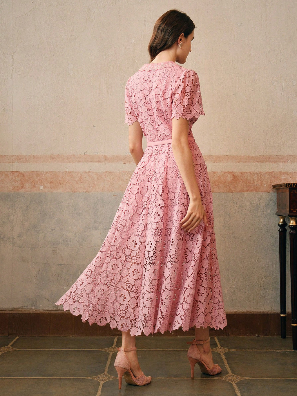 <a href="https://beryn-boutique.com/dress">
<img src="xxx.jpg" alt=<"Women Pink Lace Midi Dress with V Neck, Short Sleeve & Belted Waist">
</a>
