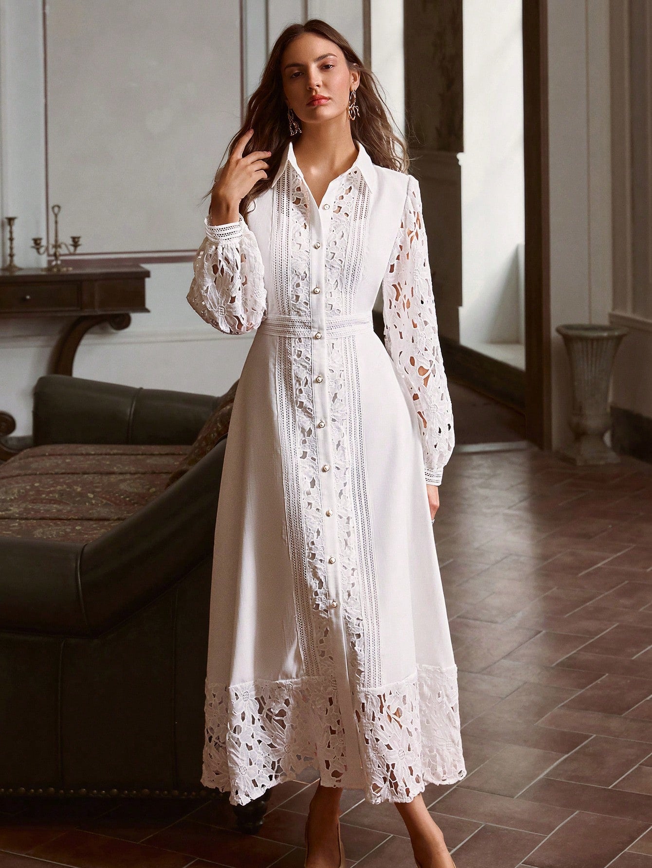 <a href="https://beryn-boutique.com/dress">
<img src="xxx.jpg" alt=<"Women's Spring/Summer  Lace Patchwork Button Decor Dress">
</a>
