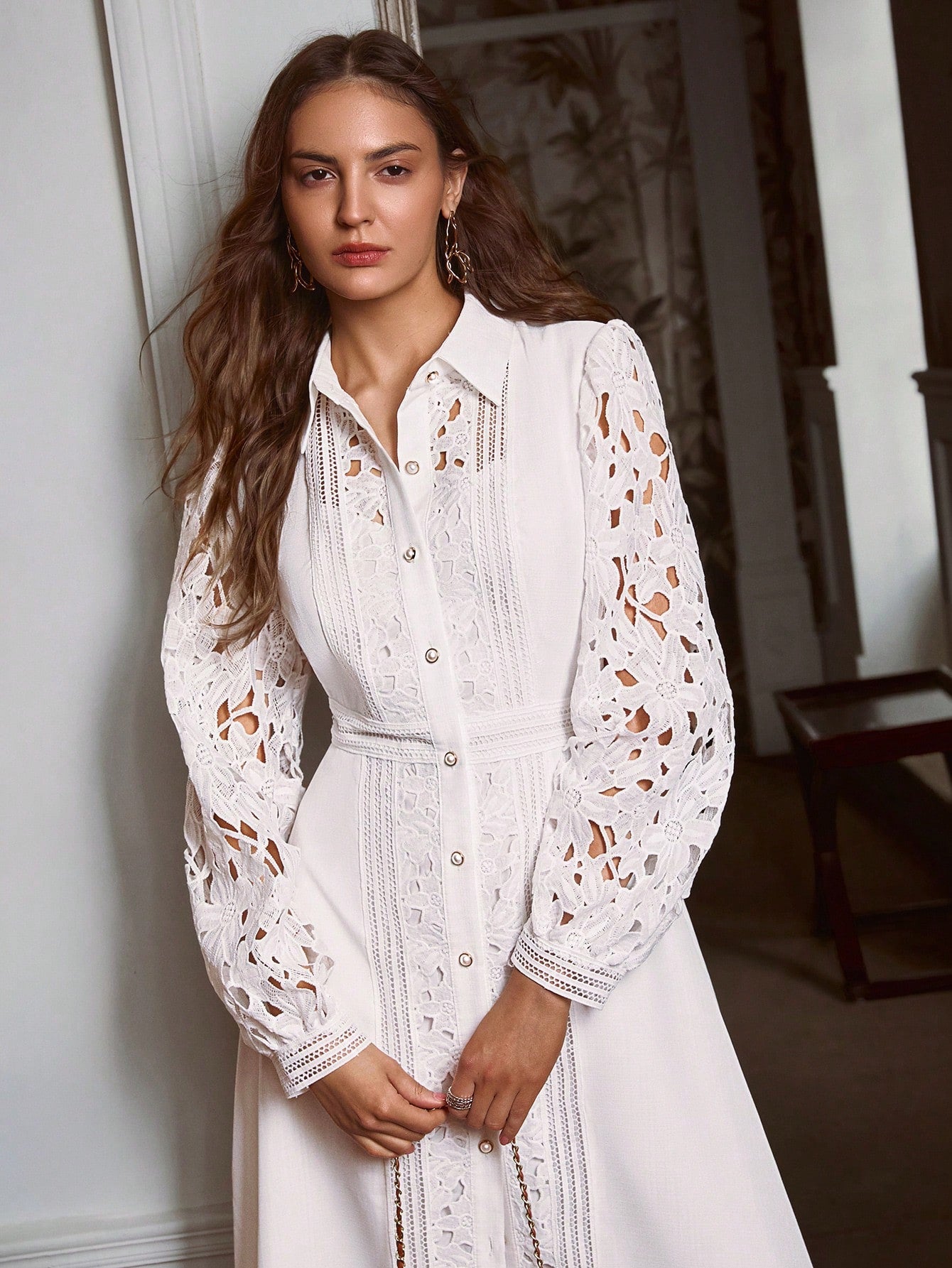 <a href="https://beryn-boutique.com/dress">
<img src="xxx.jpg" alt=<"Women's Spring/Summer  Lace Patchwork Button Decor Dress">
</a>
