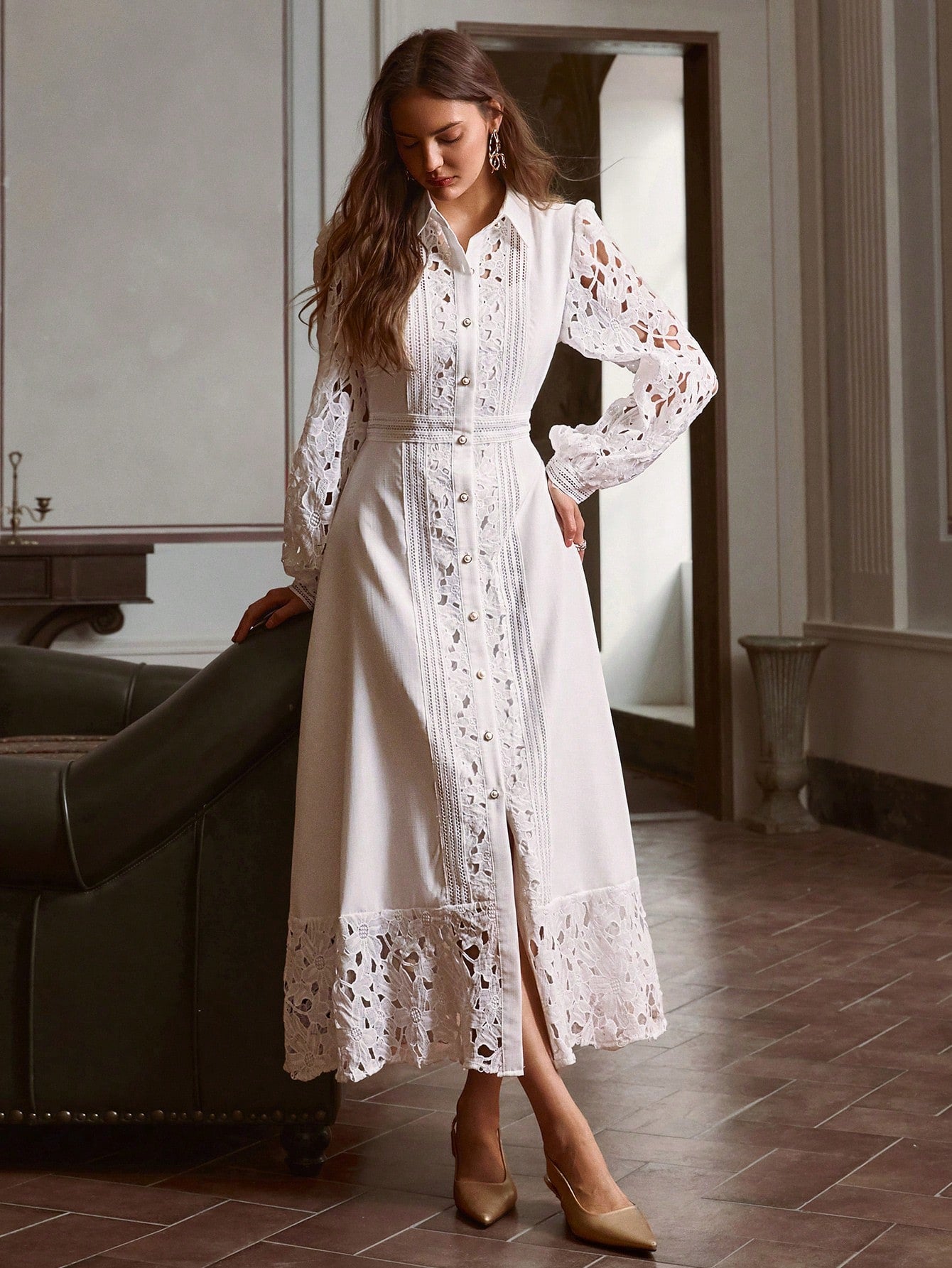 <a href="https://beryn-boutique.com/dress">
<img src="xxx.jpg" alt=<"Women's Spring/Summer  Lace Patchwork Button Decor Dress">
</a>
