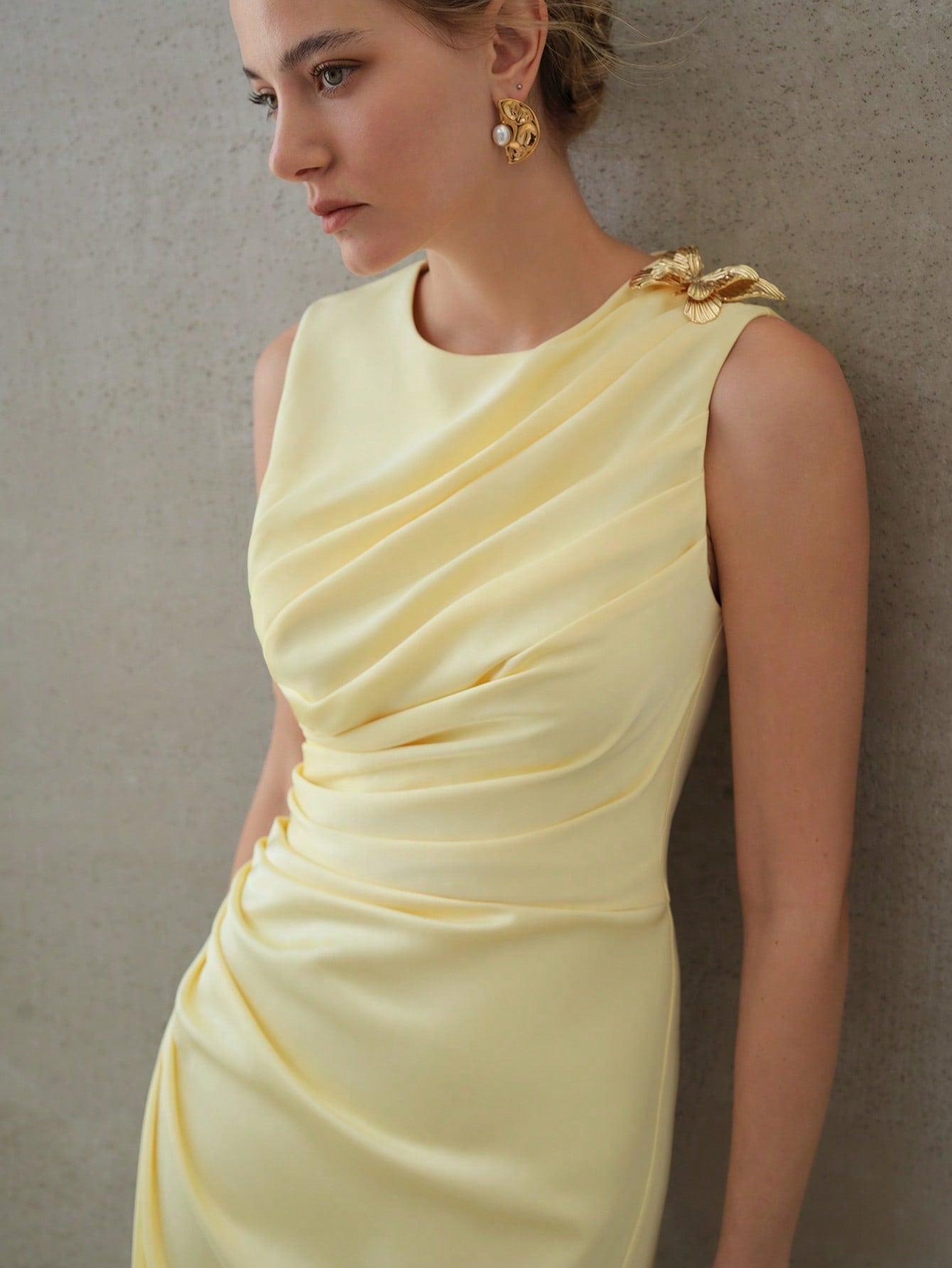 <a href="https://beryn-boutique.com/dress">
<img src="xxx.jpg" alt=<" ELEGANT SOLID RUCHED WAIST SLIM FIT DRESS FOR WOMEN">
</a>
