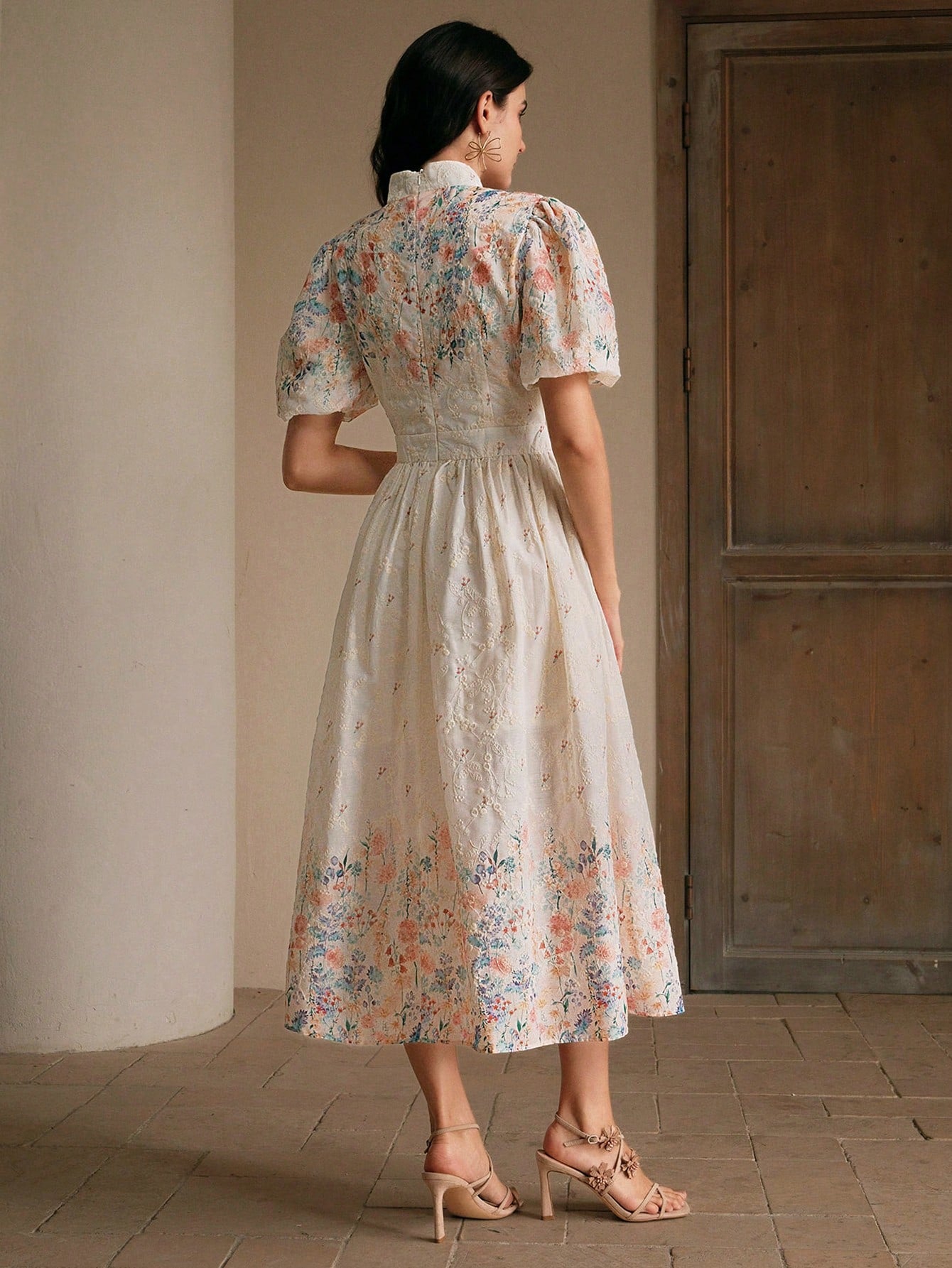 <a href="https://beryn-boutique.com/dress">
<img src="xxx.jpg" alt=<"Elegant Romantic Floral Print Summer Dress For Women">
</a>
