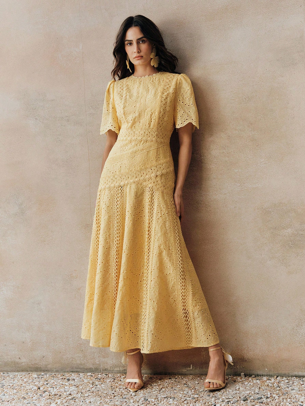 <a href="https://beryn-boutique.com/dress">
<img src="xxx.jpg" alt=<"Elegant Yellow Eyelet Lace Midi Dress for Women, Puff Sleeve Embroidered Cotton Boho Summer Maxi Dress">
</a>
