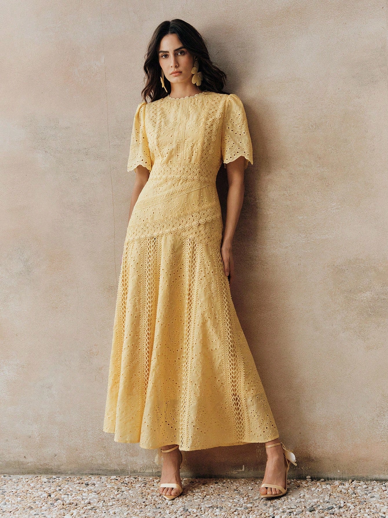 <a href="https://beryn-boutique.com/dress">
<img src="xxx.jpg" alt=<"Elegant Yellow Eyelet Lace Midi Dress for Women, Puff Sleeve Embroidered Cotton Boho Summer Maxi Dress">
</a>

