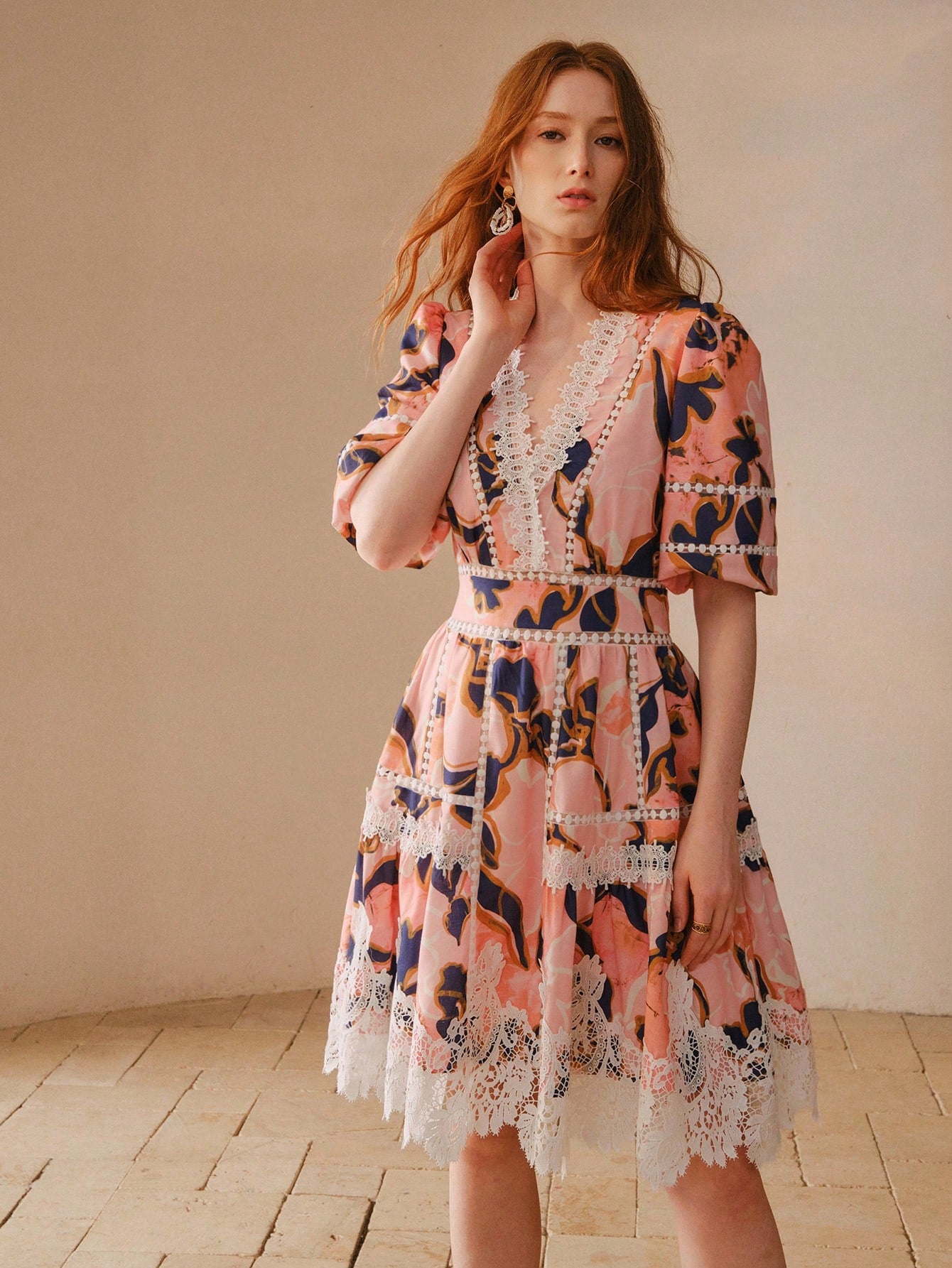 <a href="https://beryl-boutique.com/dress">
<img src="xxx.jpg" alt="  MOTF WOMEN'S FASHION FLORAL PRINT CONTRAST LACE SHORT DRESS">
</a>
