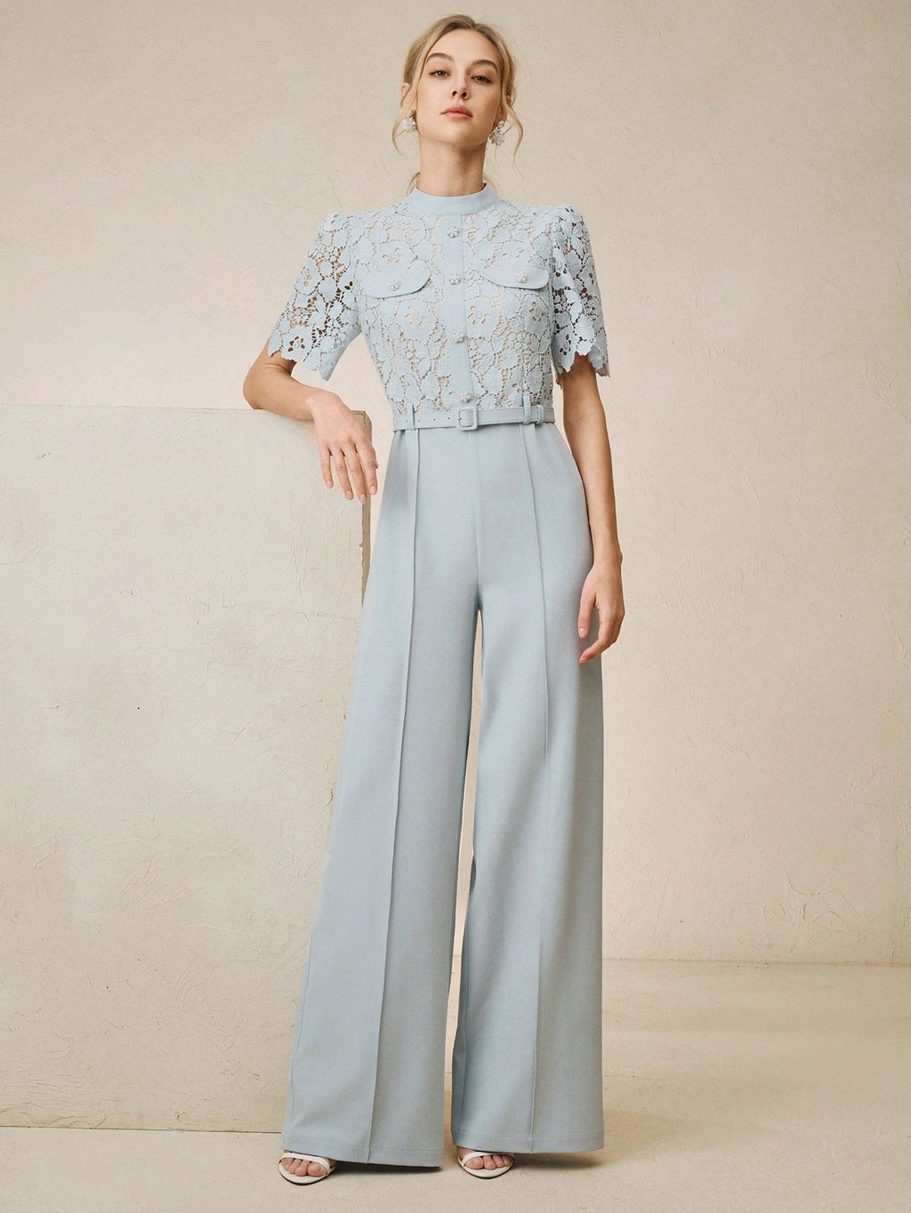 <a href="https://beryn-boutique.com/dress">
<img src="xxx.jpg" alt=<"Elegant Casual Jumpsuit For Women">
</a>
