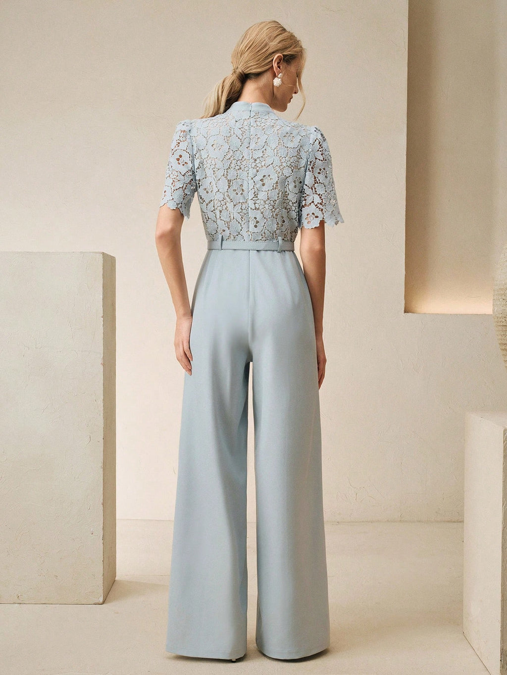 <a href="https://beryn-boutique.com/dress">
<img src="xxx.jpg" alt=<"Elegant Casual Jumpsuit For Women">
</a>
