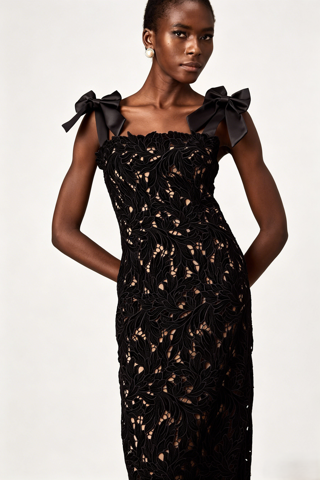 <img src="https://www.beryn-boutique.com/" 
       alt="Black Vintage Embroidered Dress" 
       loading="lazy" />
