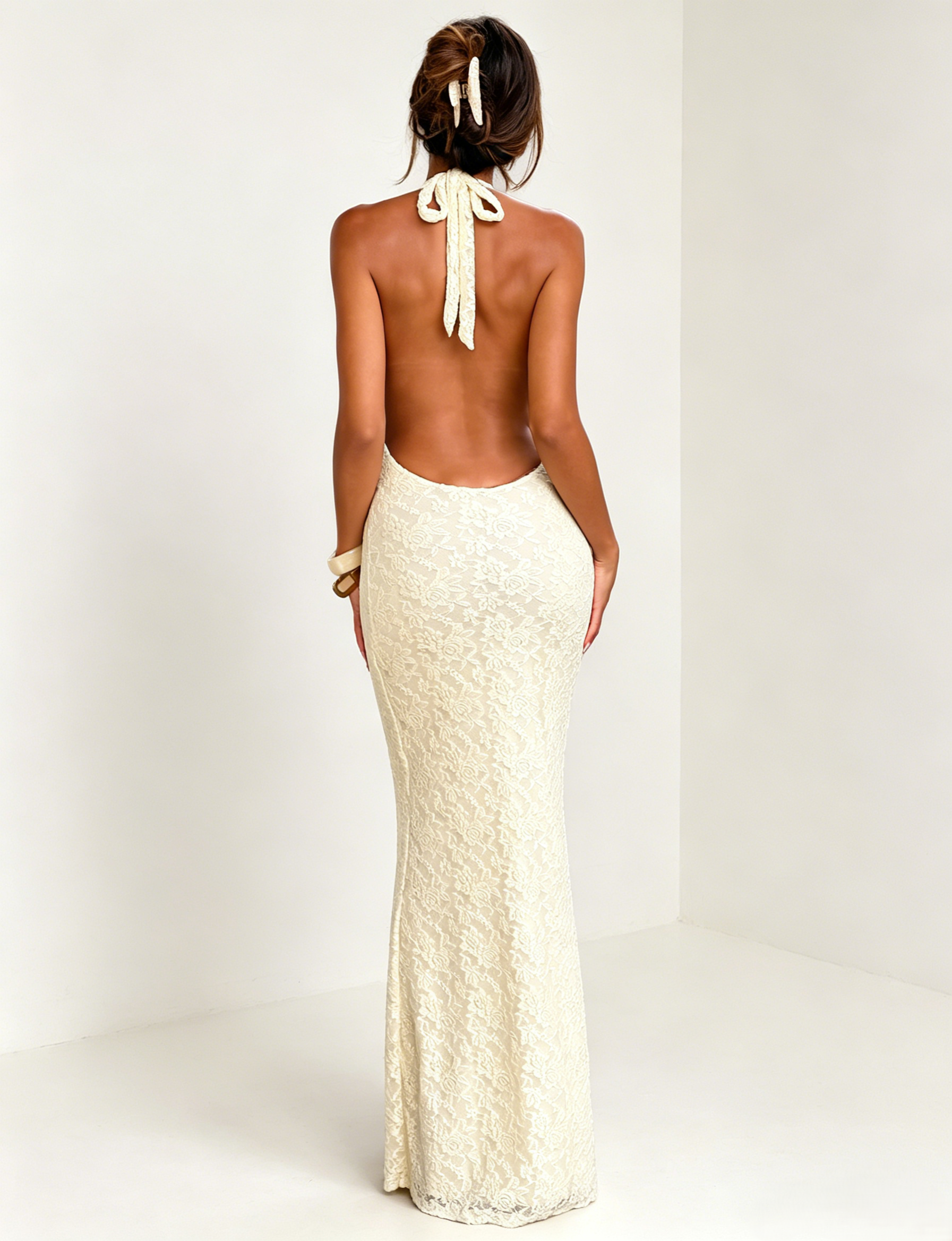 
<img src="https://www.beryn-boutique.com/" 
       alt="Classic Sleeveless Lace Dress" 
       loading="lazy" />
