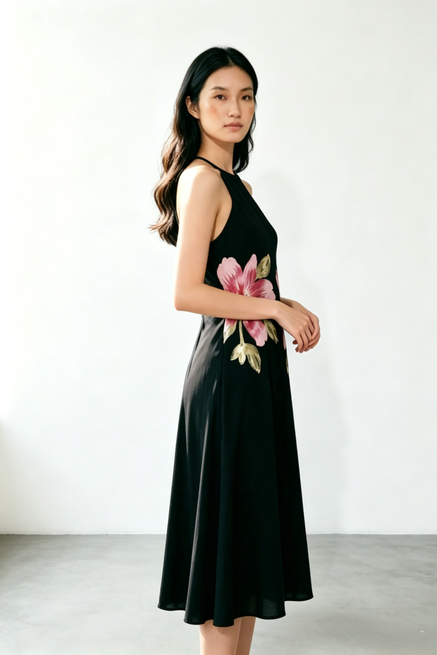 <img src="https://www.beryn-boutique.com/" 
       alt="Elegant Black Floral Halter Dresses" 
       loading="lazy" />