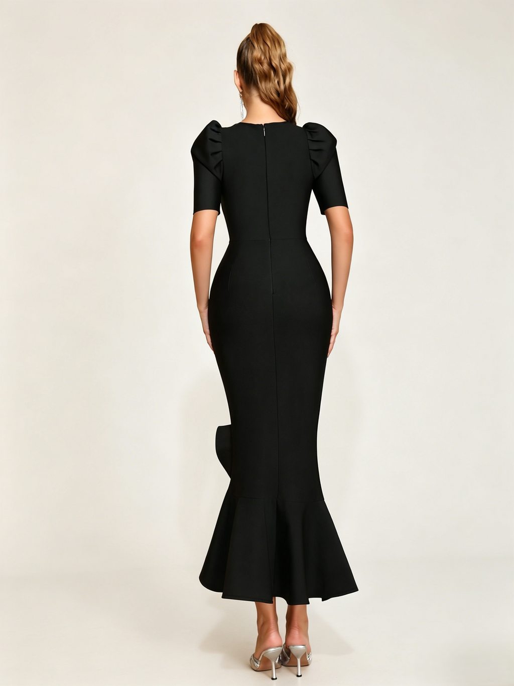 <img src="https://www.beryn-boutique.com/" 
       alt="Ruffle Hem Bridesmaid Formal Gown" 
       loading="lazy" />