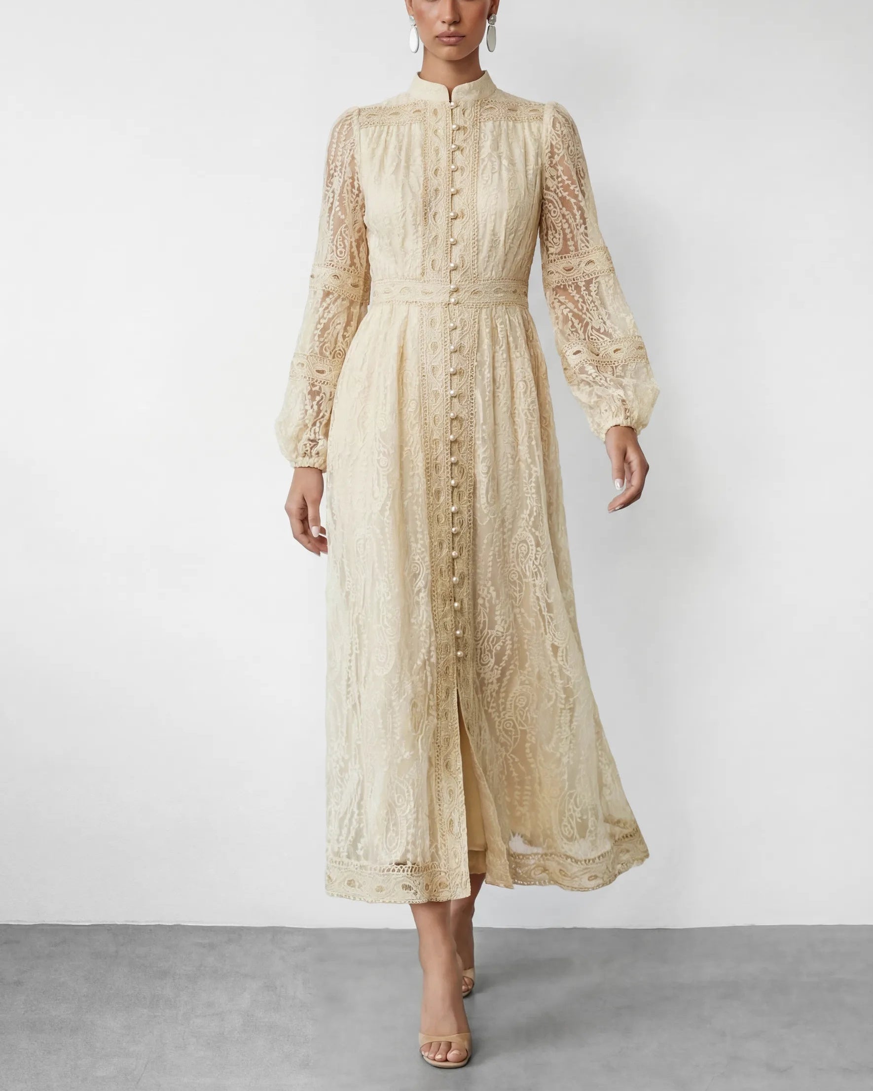 <img src="https://www.beryn-boutique.com/" 
       alt="Bohemian Cream Lace Midi Dress" 
       loading="lazy" />
