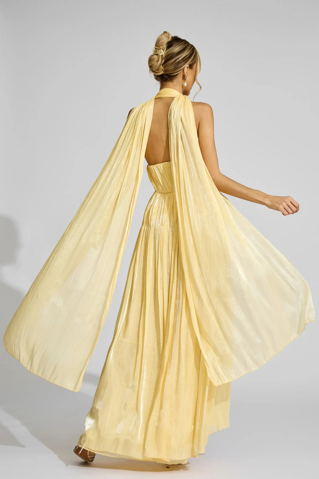 <img src="https://www.beryn-boutique.com/" 
       alt="Yellow V Neck Backless  Maxi Dress" 
       loading="lazy" />