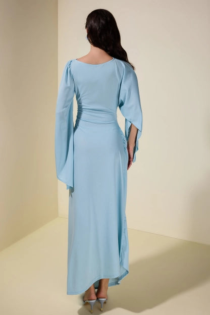 <img src="https://www.beryn-boutique.com/" 
       alt="Sky Blue Boat Neck Cape" 
       loading="lazy" />