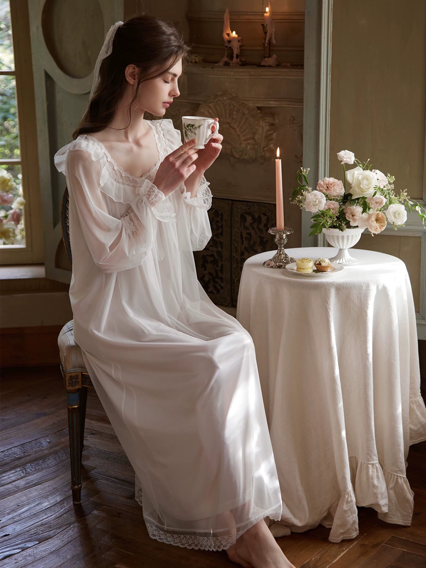 <a href="https://beryn-boutique.com/dress">
<img src="xxx.jpg" alt=<"Elegant Vintage Palace Nightgown Long Sleeve Ladies Autumn Spring Sleep Dress">
</a>
