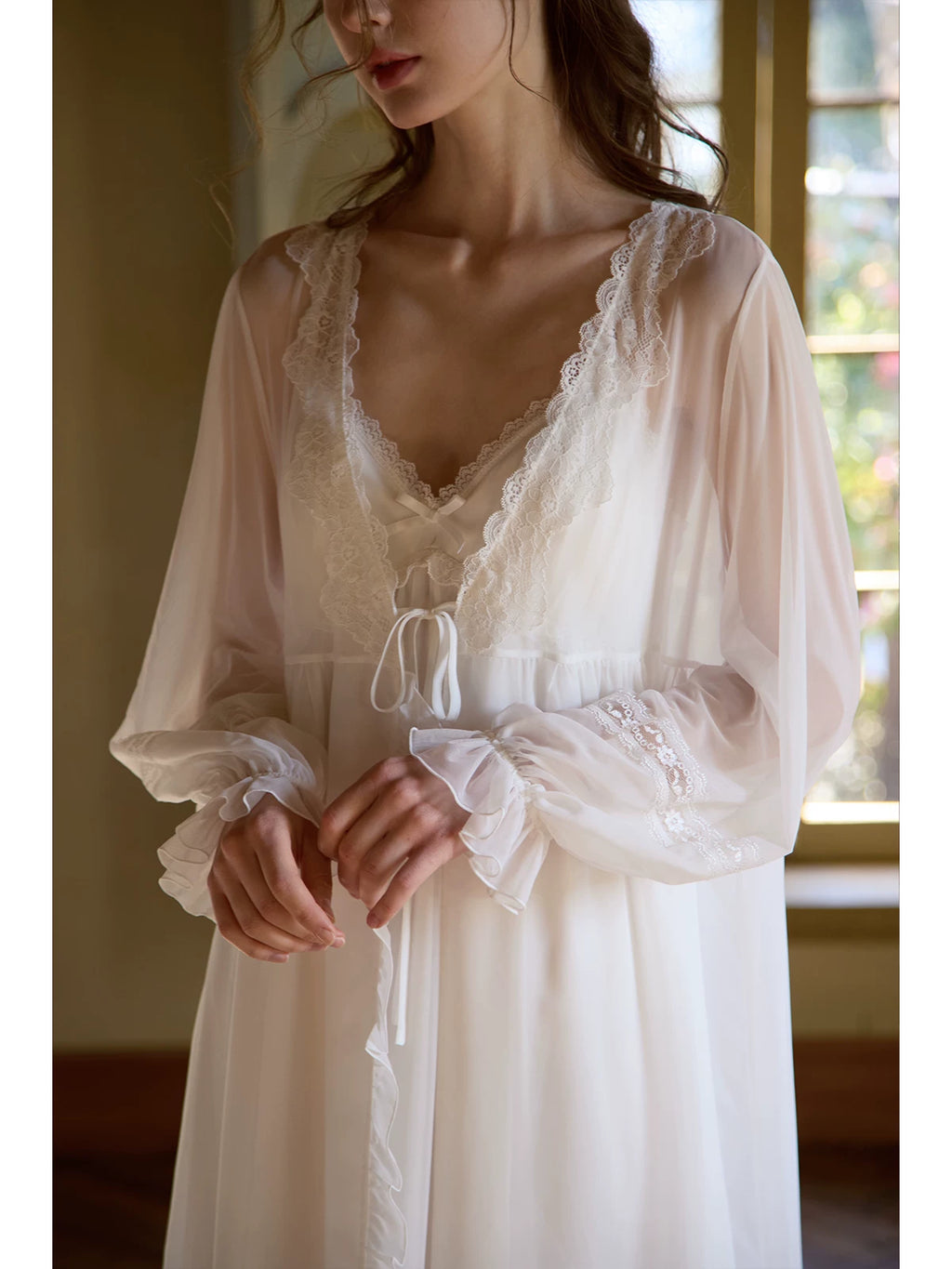 <a href="https://beryn-boutique.com/dress">
<img src="xxx.jpg" alt=<"Women 2 Piece Lace Sleepwear Set Sexy Cami Nightgown & Robe">
</a>
