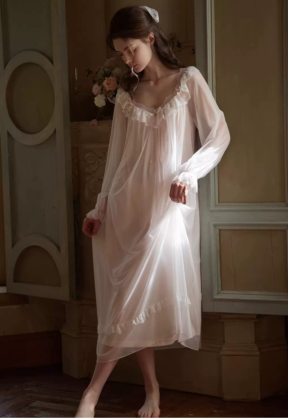 <a href="https://beryn-boutique.com/dress">
<img src="xxx.jpg" alt=<"Luxury High End Princess Nightgown French Palace Lace Long Sleeve Sleepwear">
</a>
