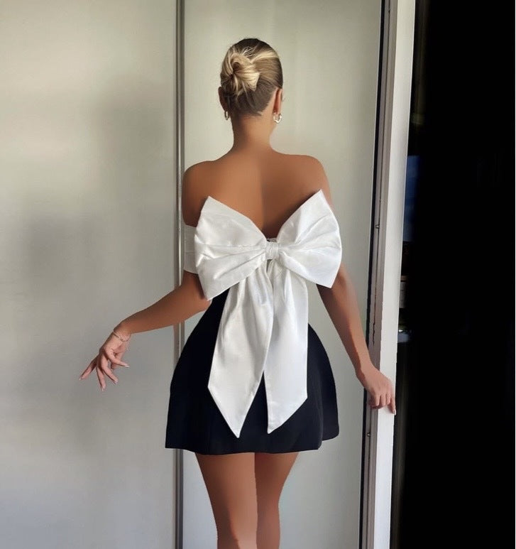 <a href="https://beryl-boutique.com/dress">
<img src="xxx.jpg" alt="  Elegant Black White Off Shoulder Bow Dress Women Bodycon Evening Prom Dress">
</a>
