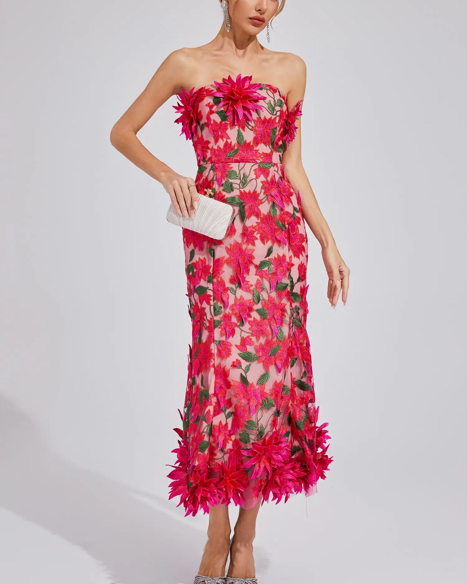 <img src="https://www.beryn-boutique.com/" 
       alt="Strapless Hot Pink 3D Floral Applique Midi Dress" 
       loading="lazy" />