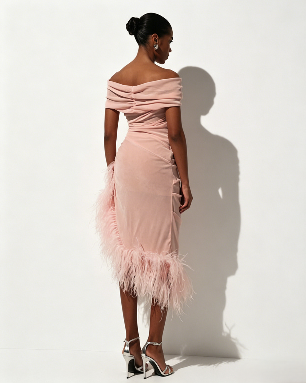 <img src="https://www.beryn-boutique.com/" 
       alt="Nude Feather Off Shoulder Midi Dress" 
       loading="lazy" />