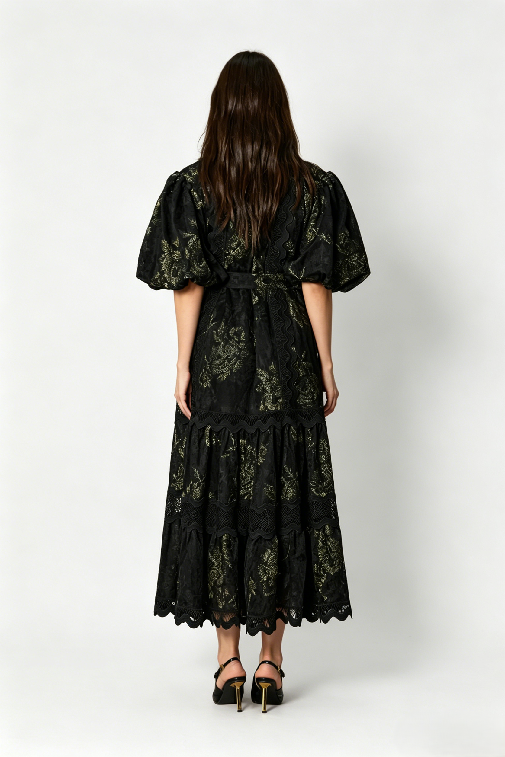 <img src="https://www.beryn-boutique.com/" 
       alt="Black Lace Maxi Dress" 
       loading="lazy" />