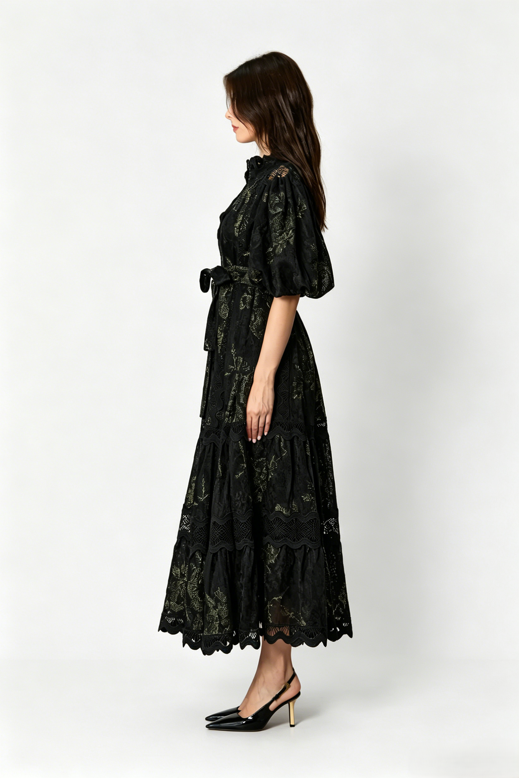 <img src="https://www.beryn-boutique.com/" 
       alt="Black Lace Maxi Dress" 
       loading="lazy" />