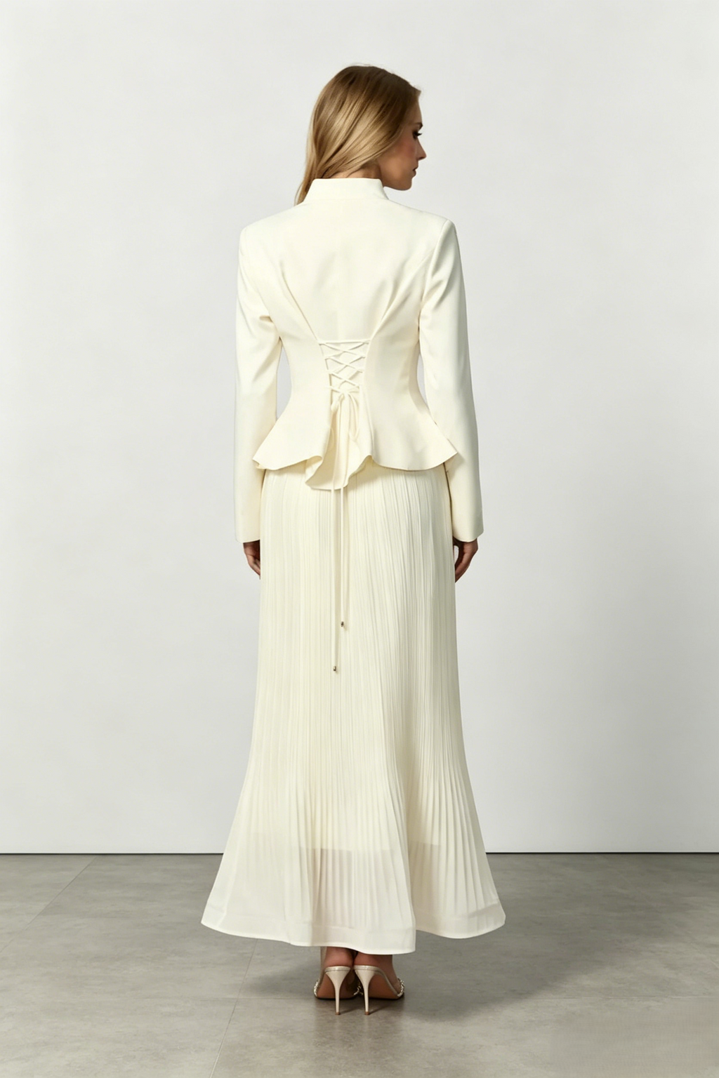 <img src="https://www.beryn-boutique.com/" 
       alt="  Ivory Two-Piece Classic  Formal Suit" 
       loading="lazy" />