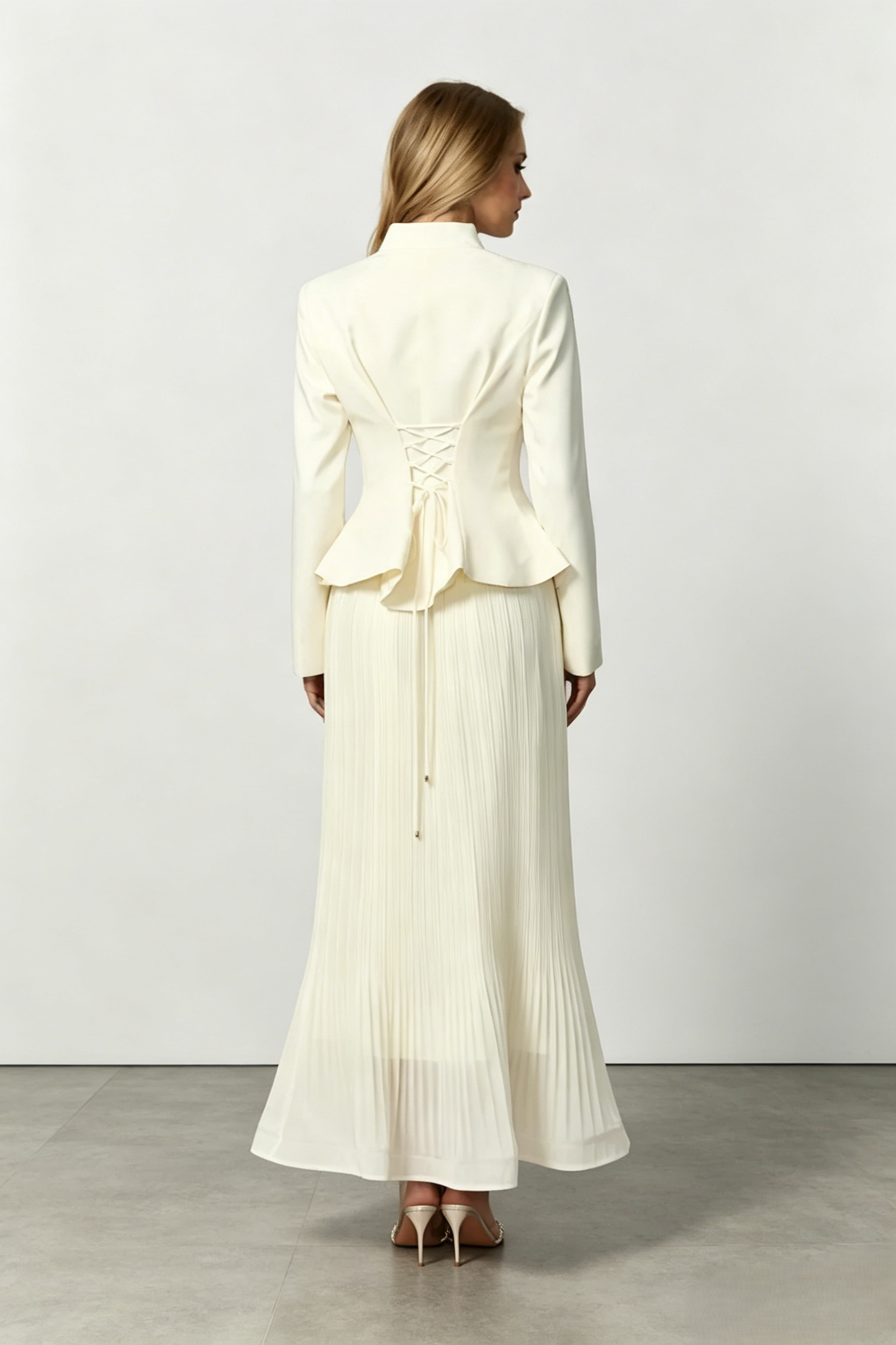 <img src="https://www.beryn-boutique.com/" 
       alt="  Ivory Two-Piece Classic  Formal Suit" 
       loading="lazy" />