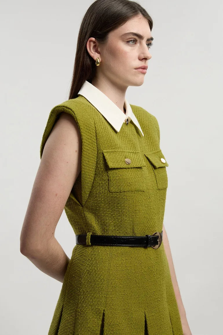 <a href="https://beryn-boutique.com/dress">
<img src="xxx.jpg" alt=<"Tweed Contrast Collar Pleated Tailored Mini Dress">
</a>
