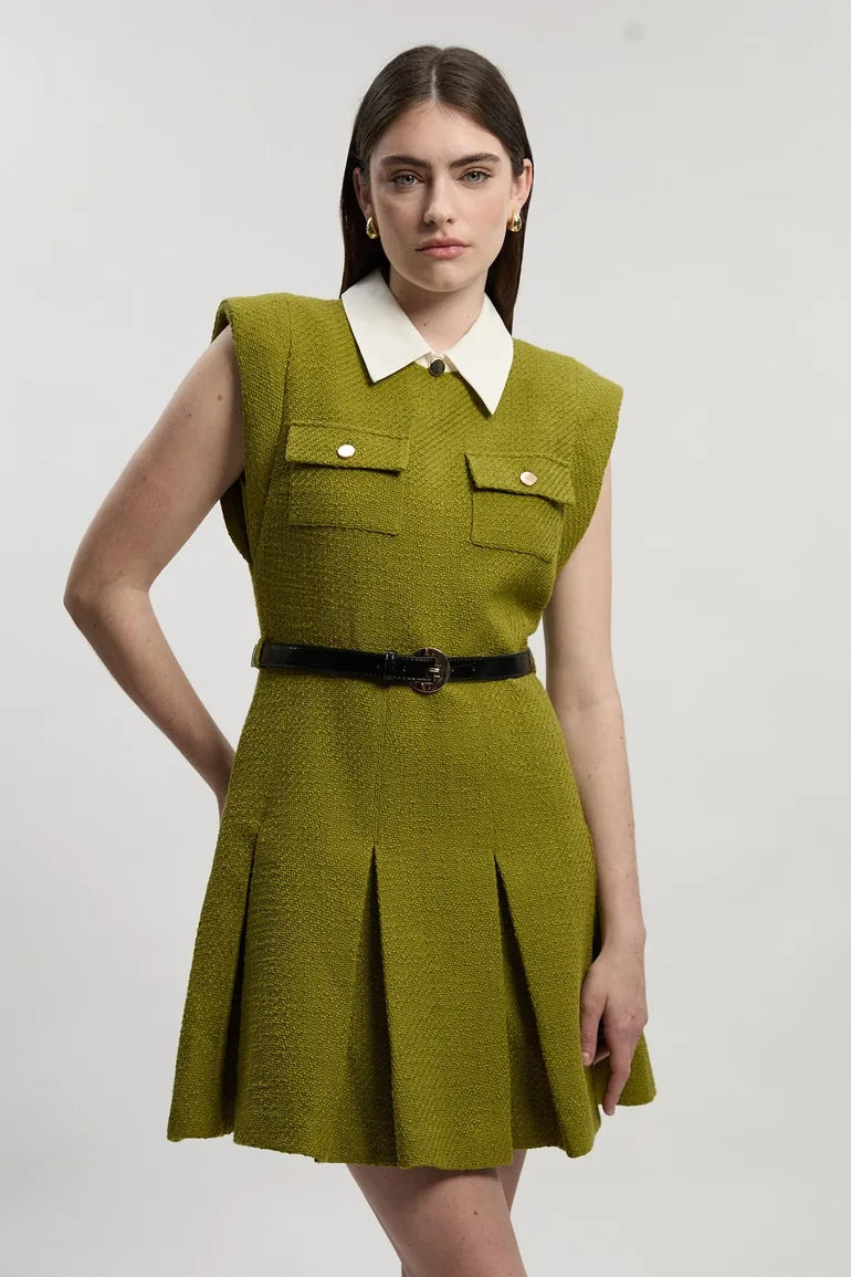 <a href="https://beryn-boutique.com/dress">
<img src="xxx.jpg" alt=<"Tweed Contrast Collar Pleated Tailored Mini Dress">
</a>
