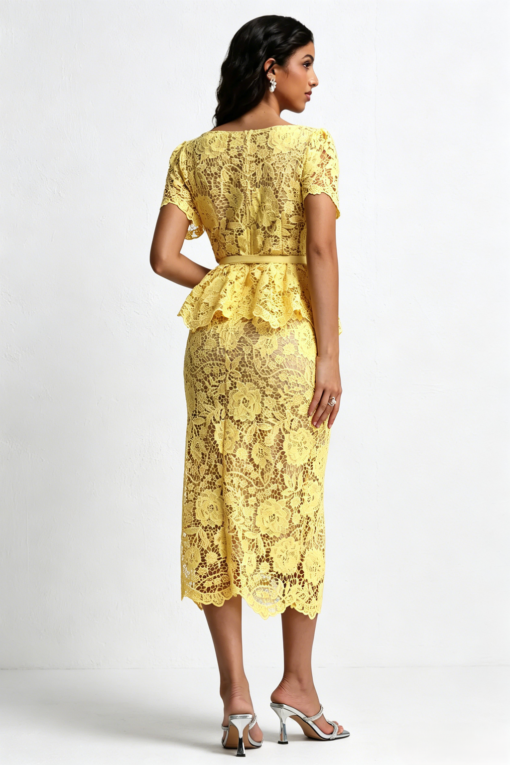 <img src="https://www.beryn-boutique.com/" 
       alt="Yellow Lace Peplum Midi Dress" 
       loading="lazy" />