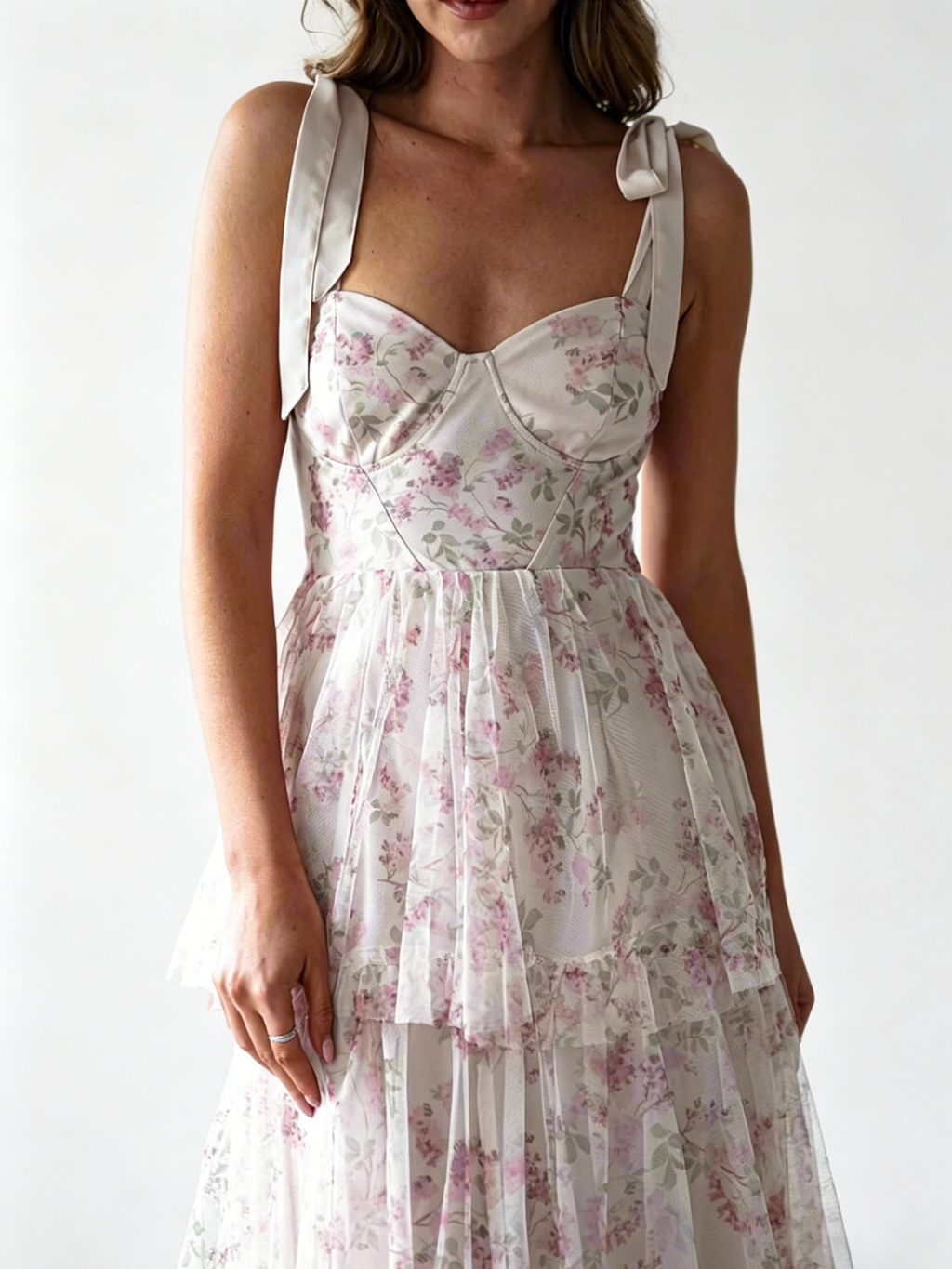 <img src="https://www.beryn-boutique.com/" 
       alt=" Floral Layered  Maxi Dress" 
       loading="lazy" />