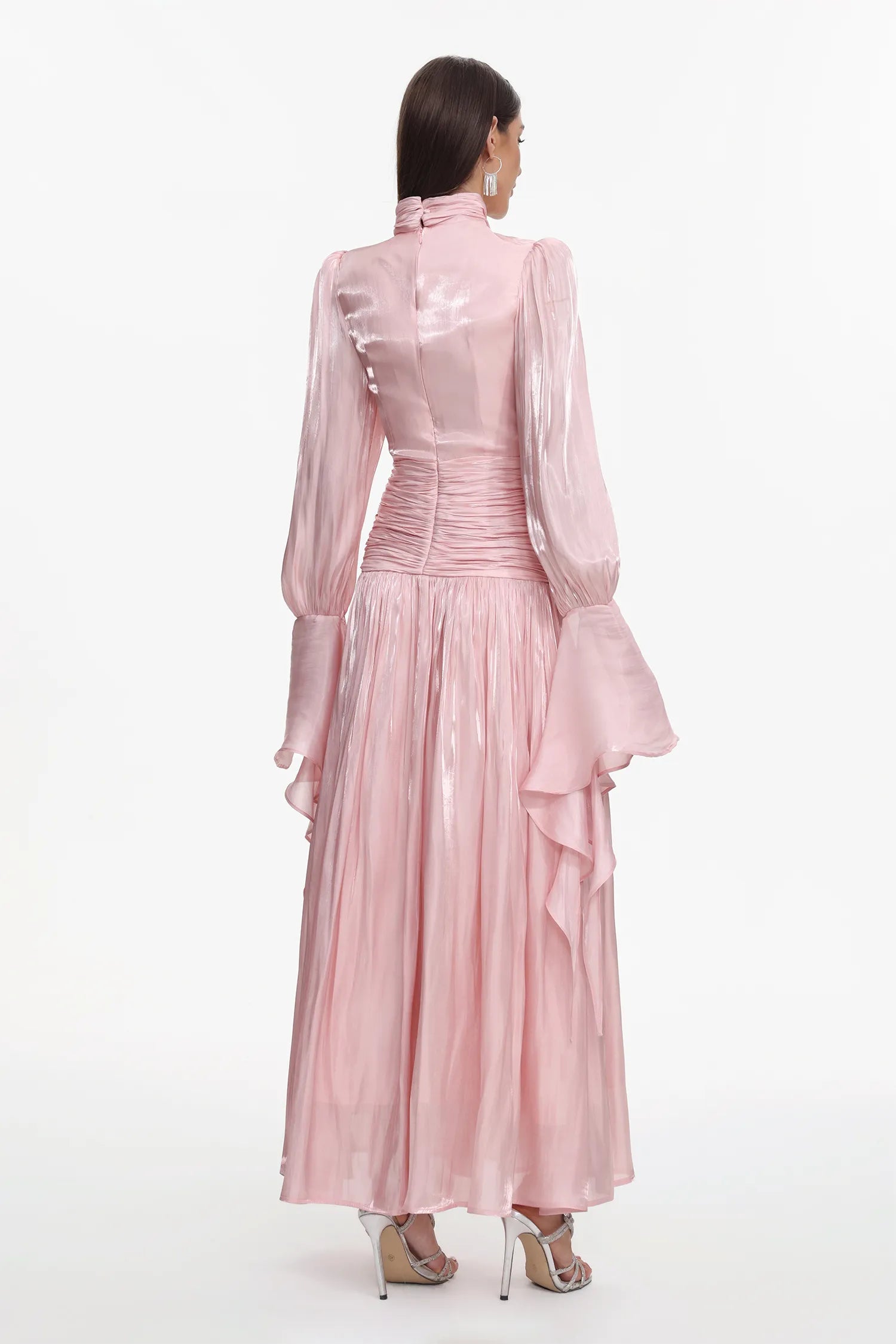 <img src="https://www.beryn-boutique.com/" 
       alt="Pink Metallic Maxi Dress" 
       loading="lazy" />