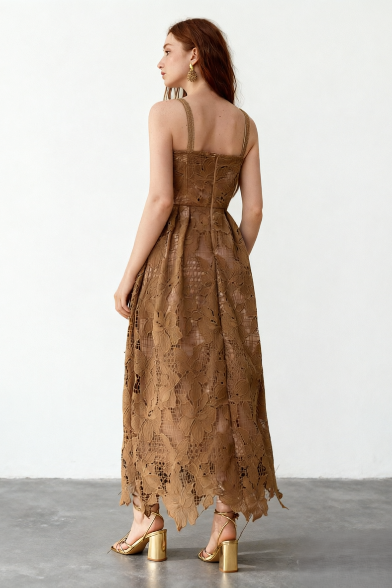 <img src="https://www.beryn-boutique.com/" 
       alt="Coffee Sweetheart Corset Midi dress" 
       loading="lazy" />