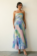 <img src="https://www.beryn-boutique.com/" 
       alt="Tie Dye Strapless Pleated Midi Dress" 
       loading="lazy" />