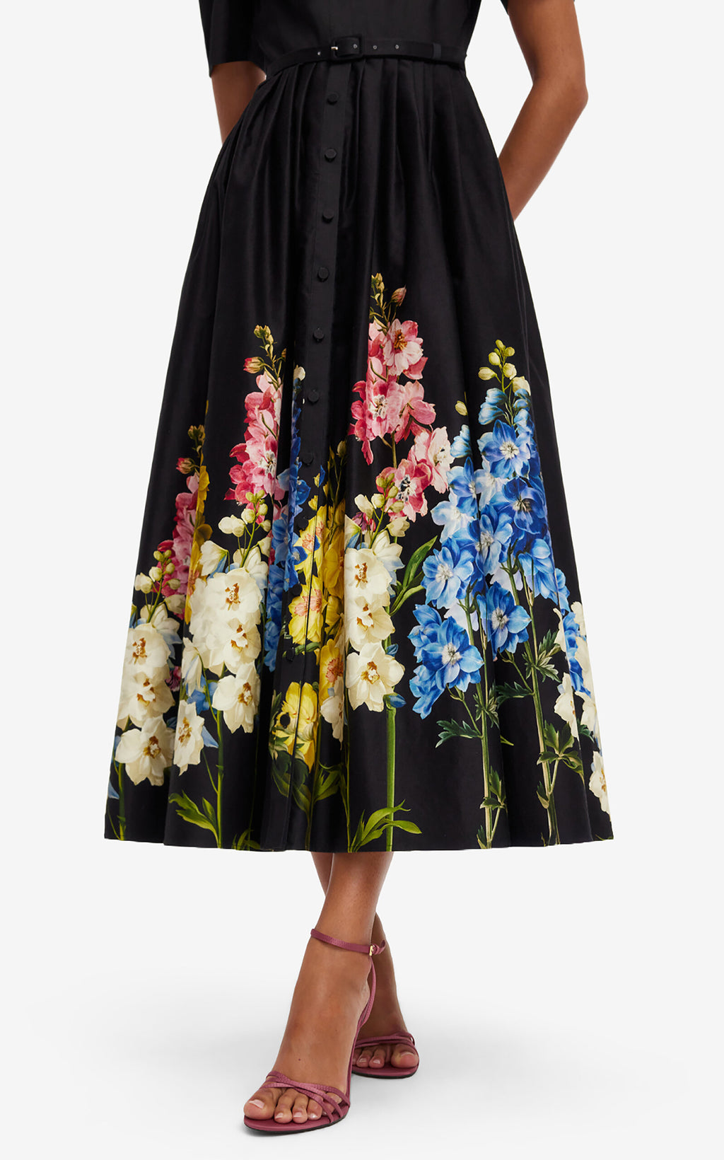 <a href="https://beryn-boutique.com/dress">
<img src="xxx.jpg" alt=<"Black Bianca Midi Dress | Soft Cotton Versatile Dress for All Occasions">
</a>
