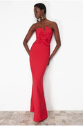 <img src="https://www.beryn-boutique.com/" 
       alt="Strapless Red Bow Mermaid Gown" 
       loading="lazy" />